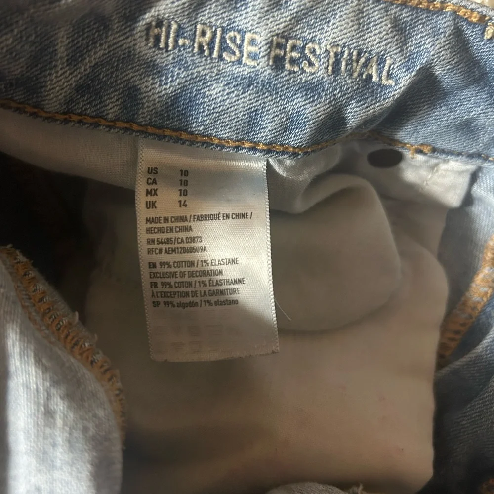 American Eagle High Rise Festival Denim Shorts, size 10, smoke free home - Picture 4 of 5